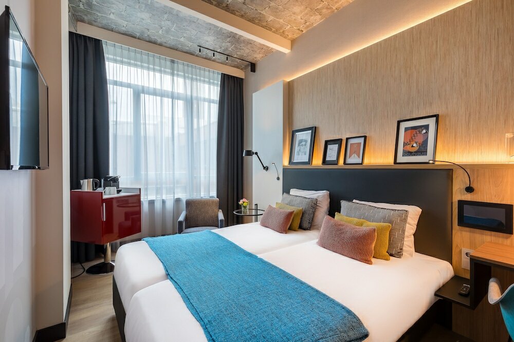 Junior Room