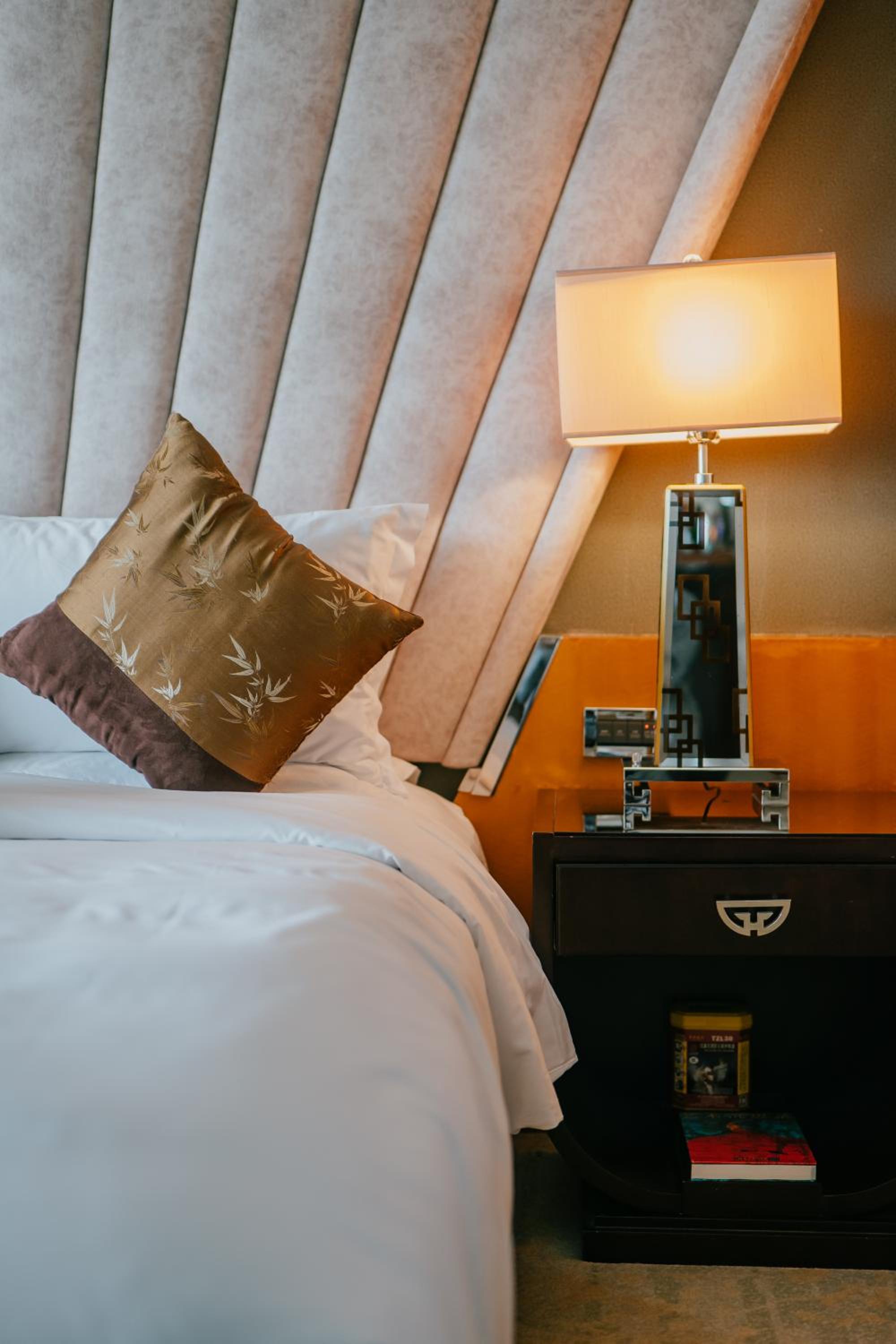 Premium Room with One King Bed and One Single Bed