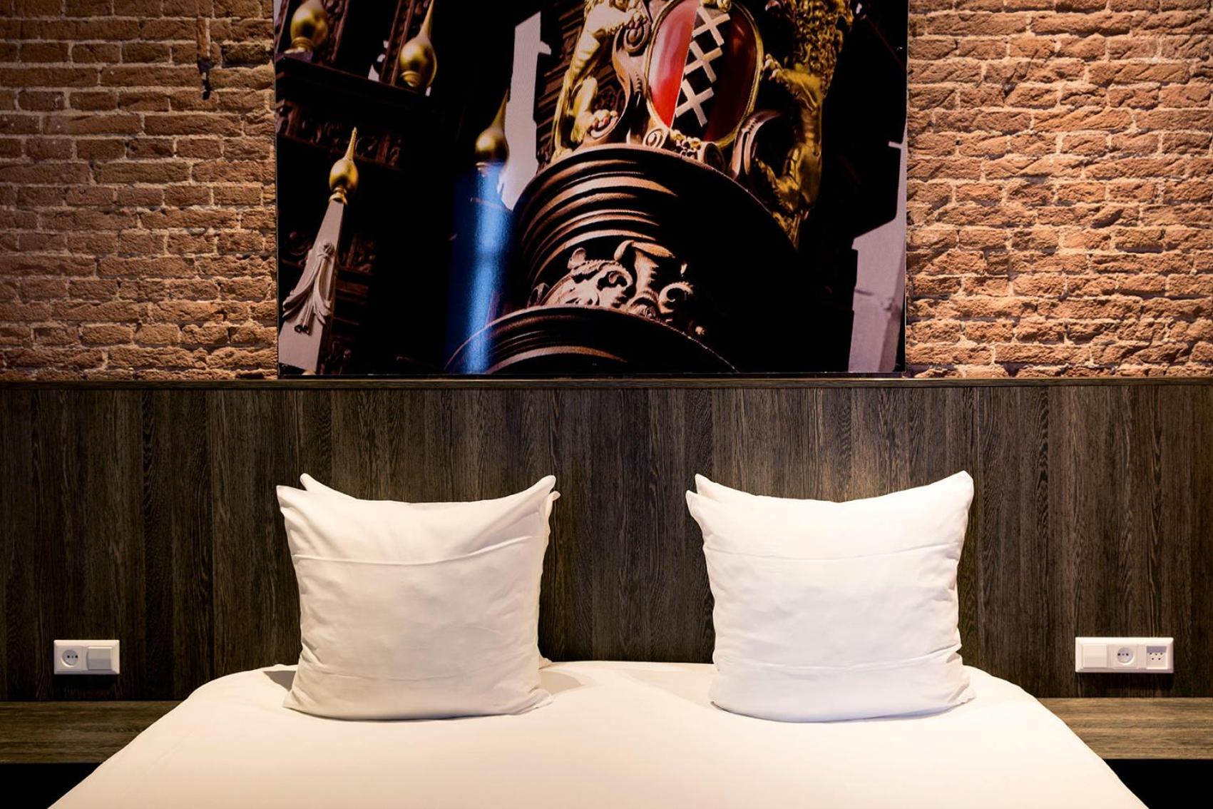 Apartment 1 Twin Bed 1 Sofabed