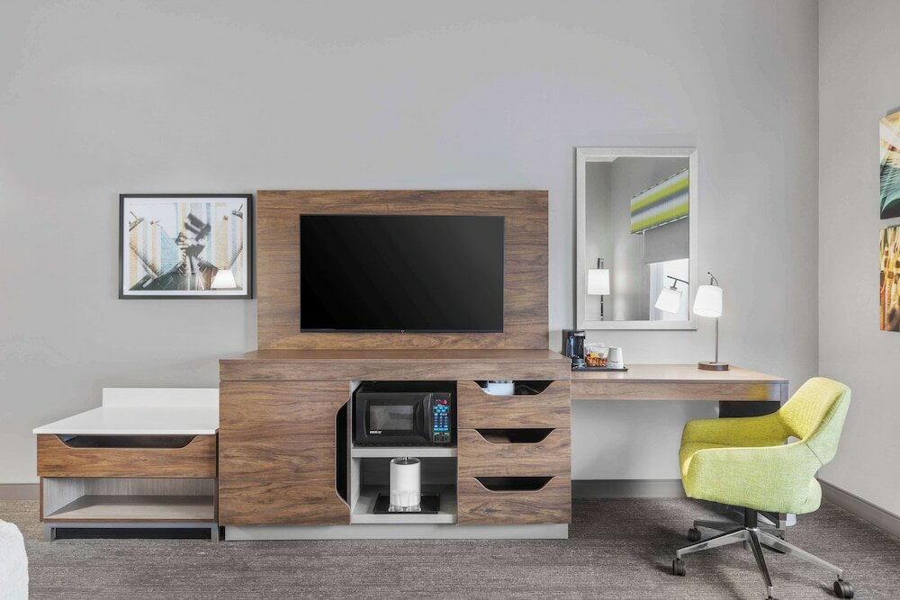 Room, 1 King Bed, Accessible