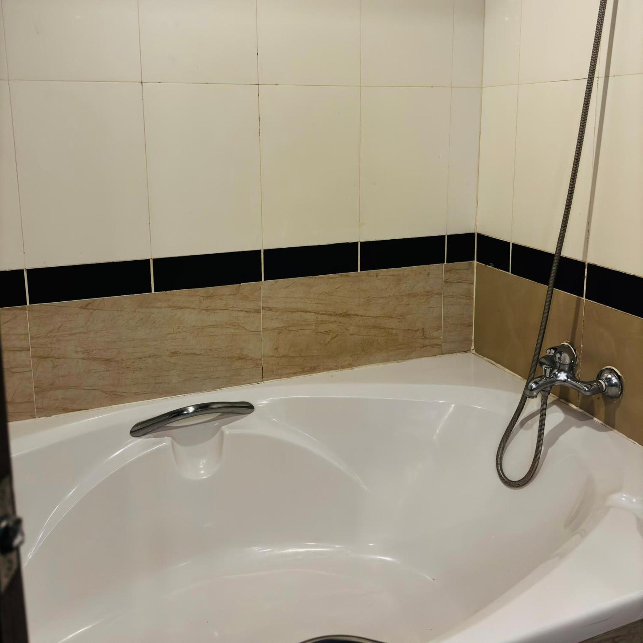 Superior Twin Room with City View