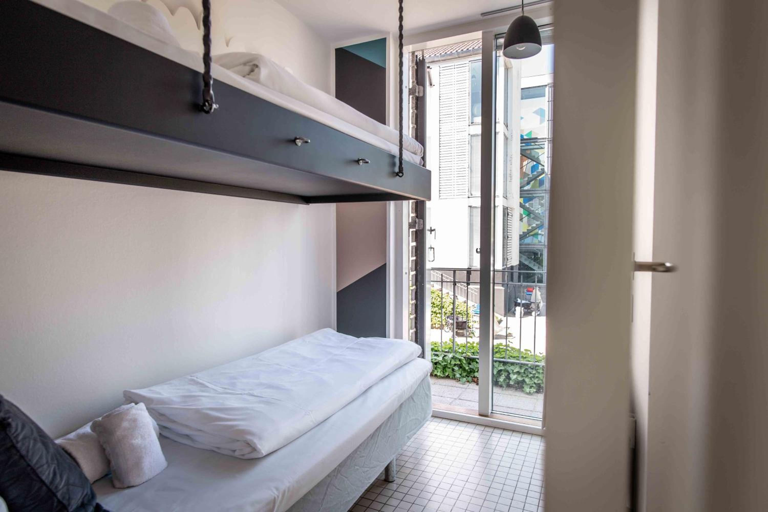 Two-Bedroom Apartment with Courtyard View