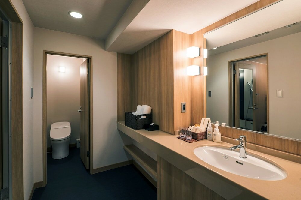 Studio, Refrigerator & Microwave, City View