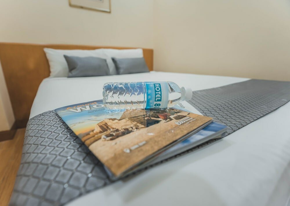 Standard Room, 1 Queen Bed