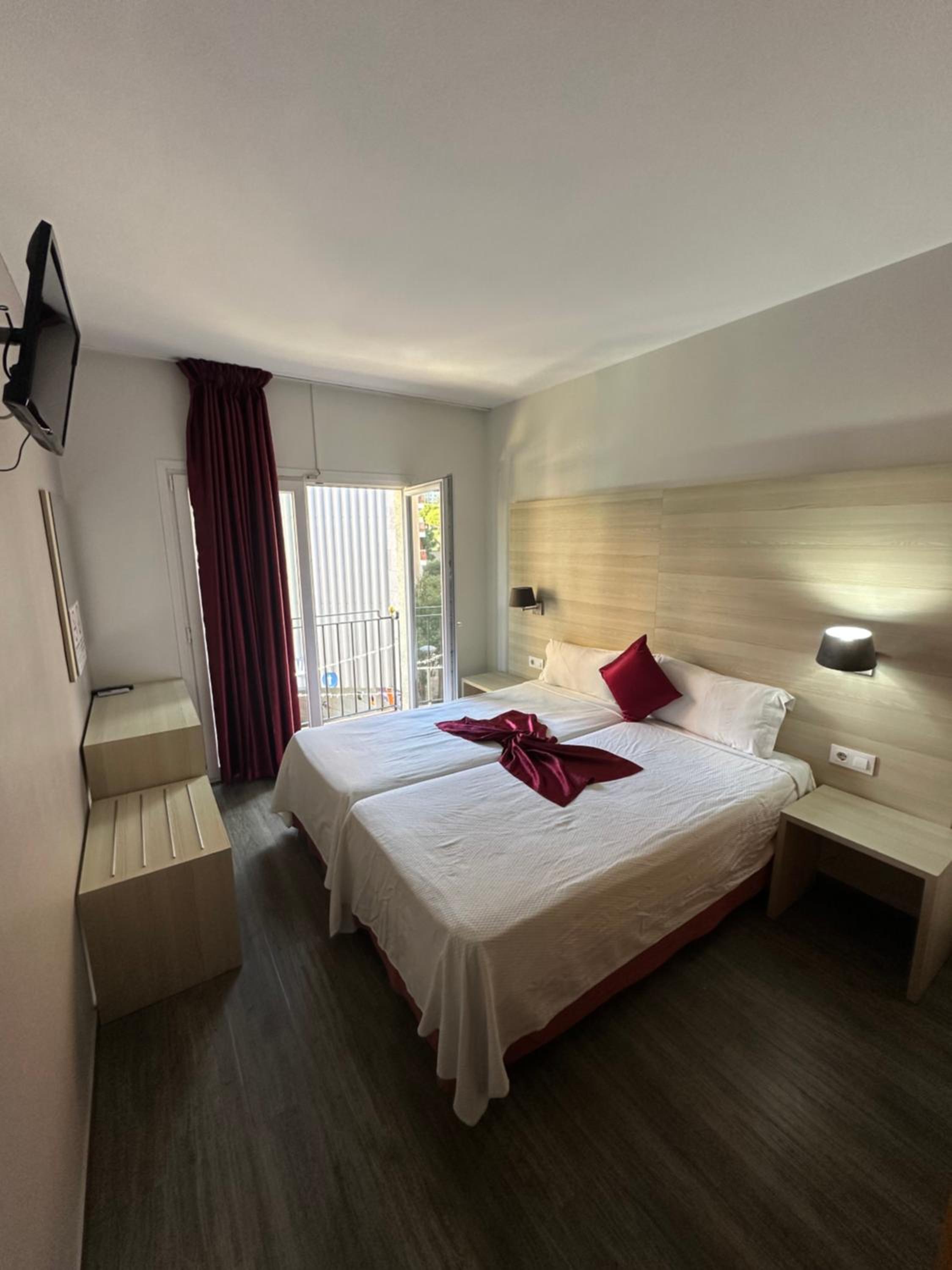 Twin Room with Balcony