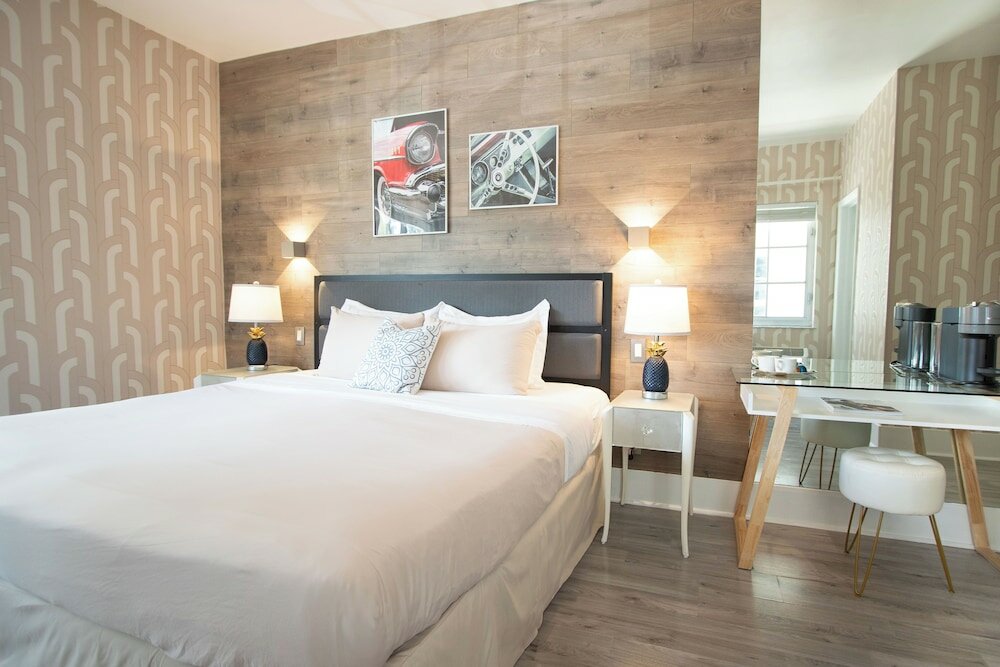 Premium Single Room, 1 King Bed