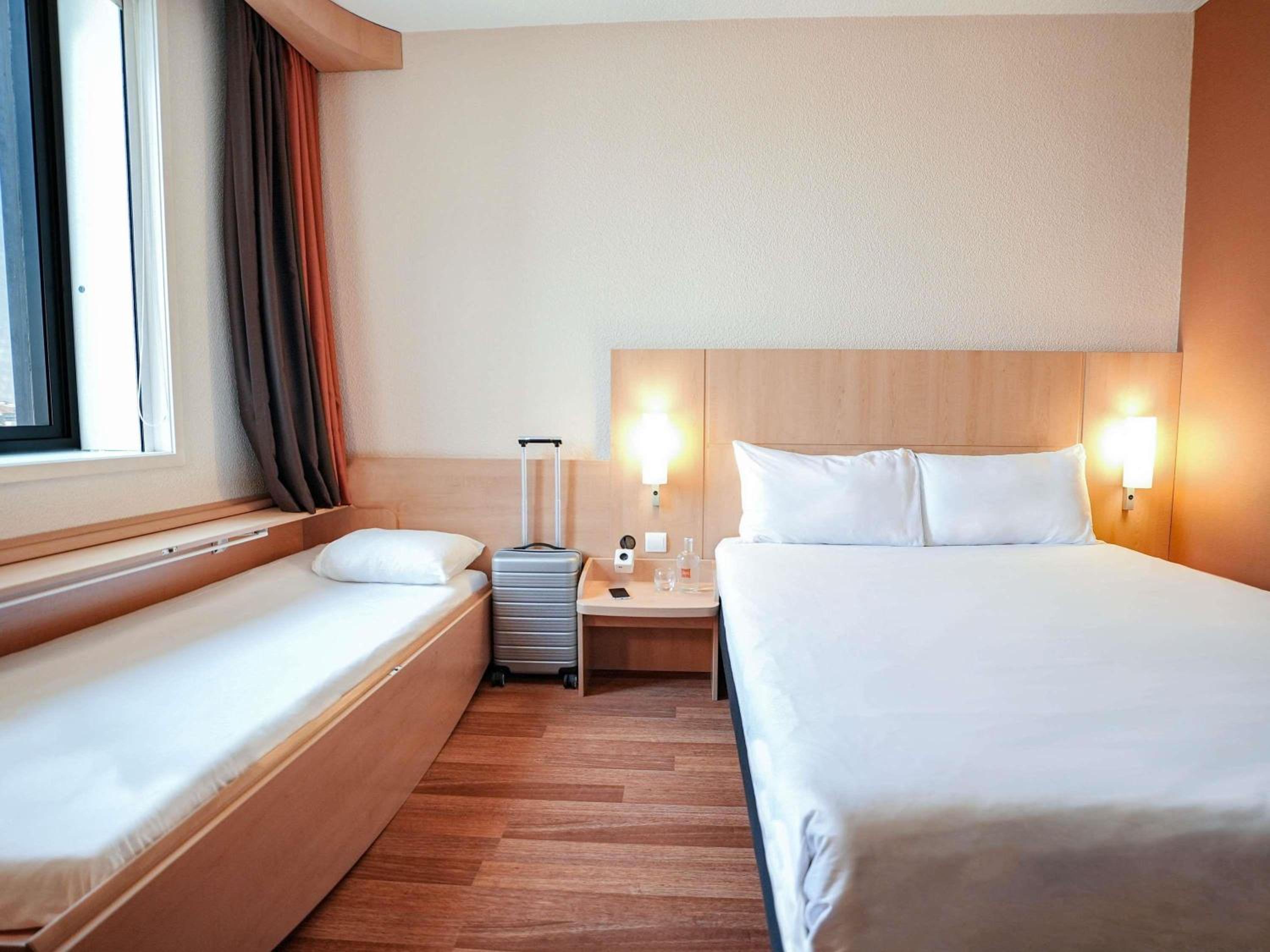 Standard Room with One Double and One Single Bed - Non-Smoking