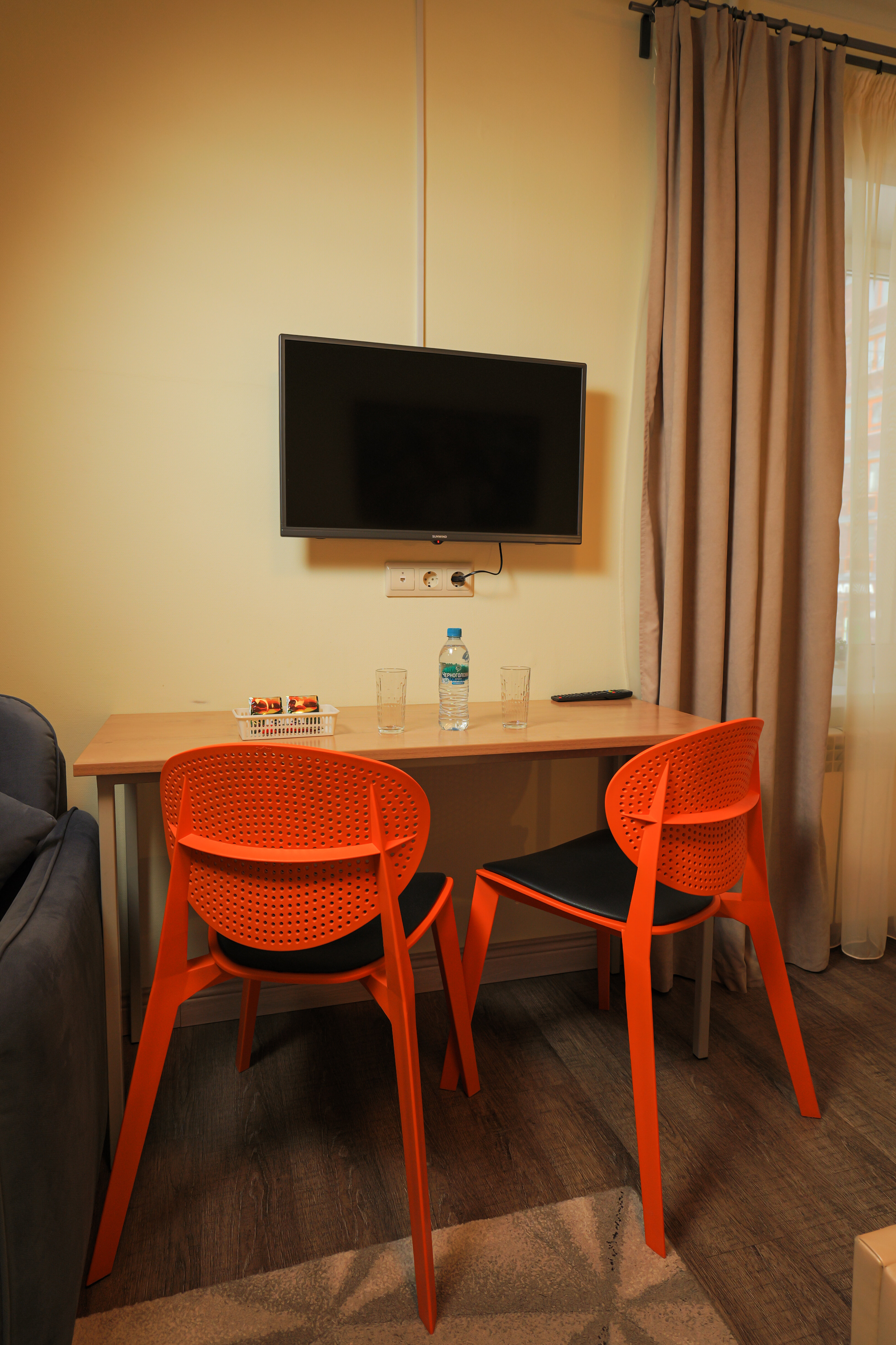 Трехместный номер «Комфорт» с душем