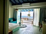 Panoramic Studio Suite, 1 King Bed, Ocean View в Thaproban Pavilion Waves