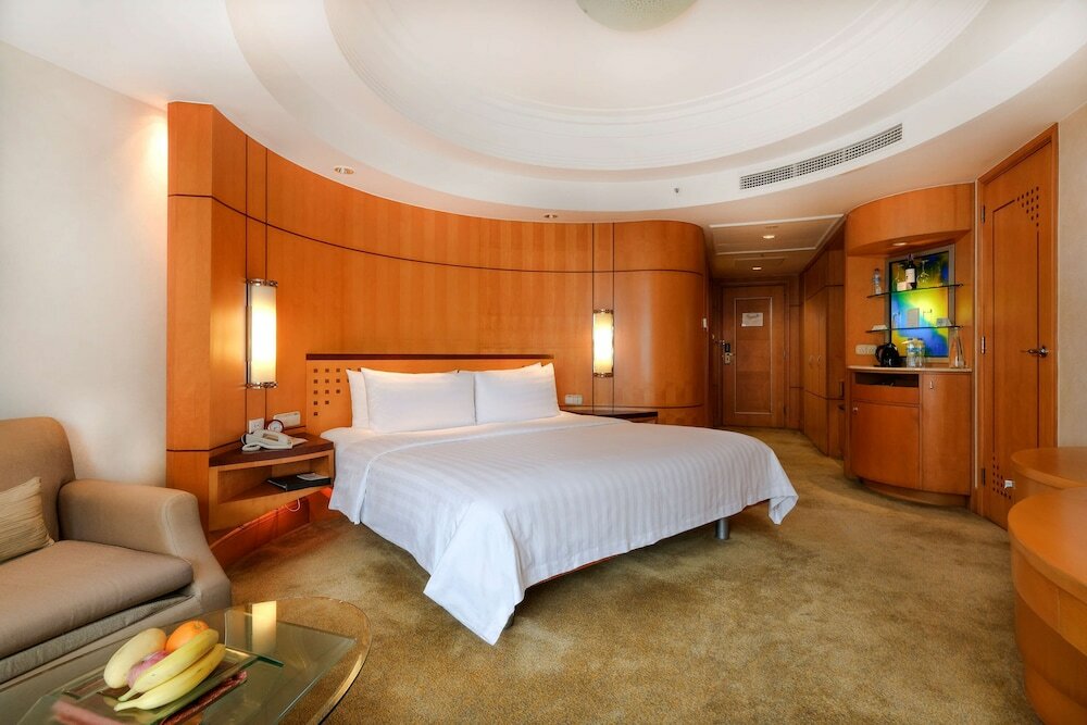 Superior Room, 1 King Bed