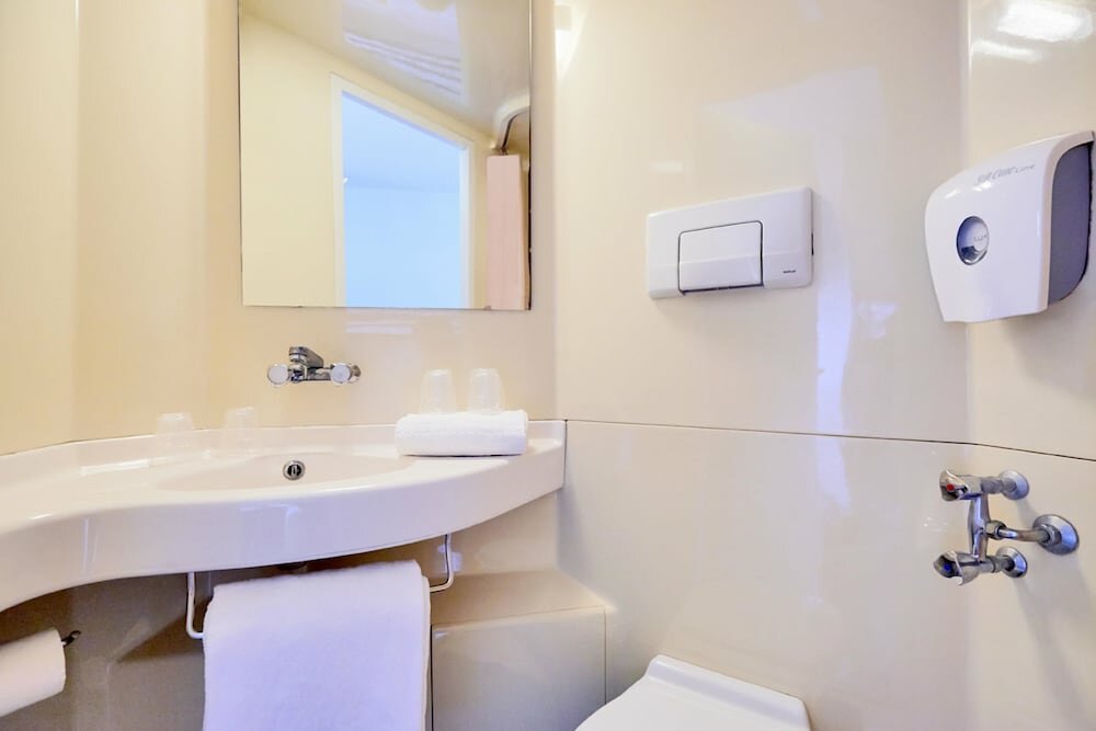 Standard Room, 3 Twin Beds