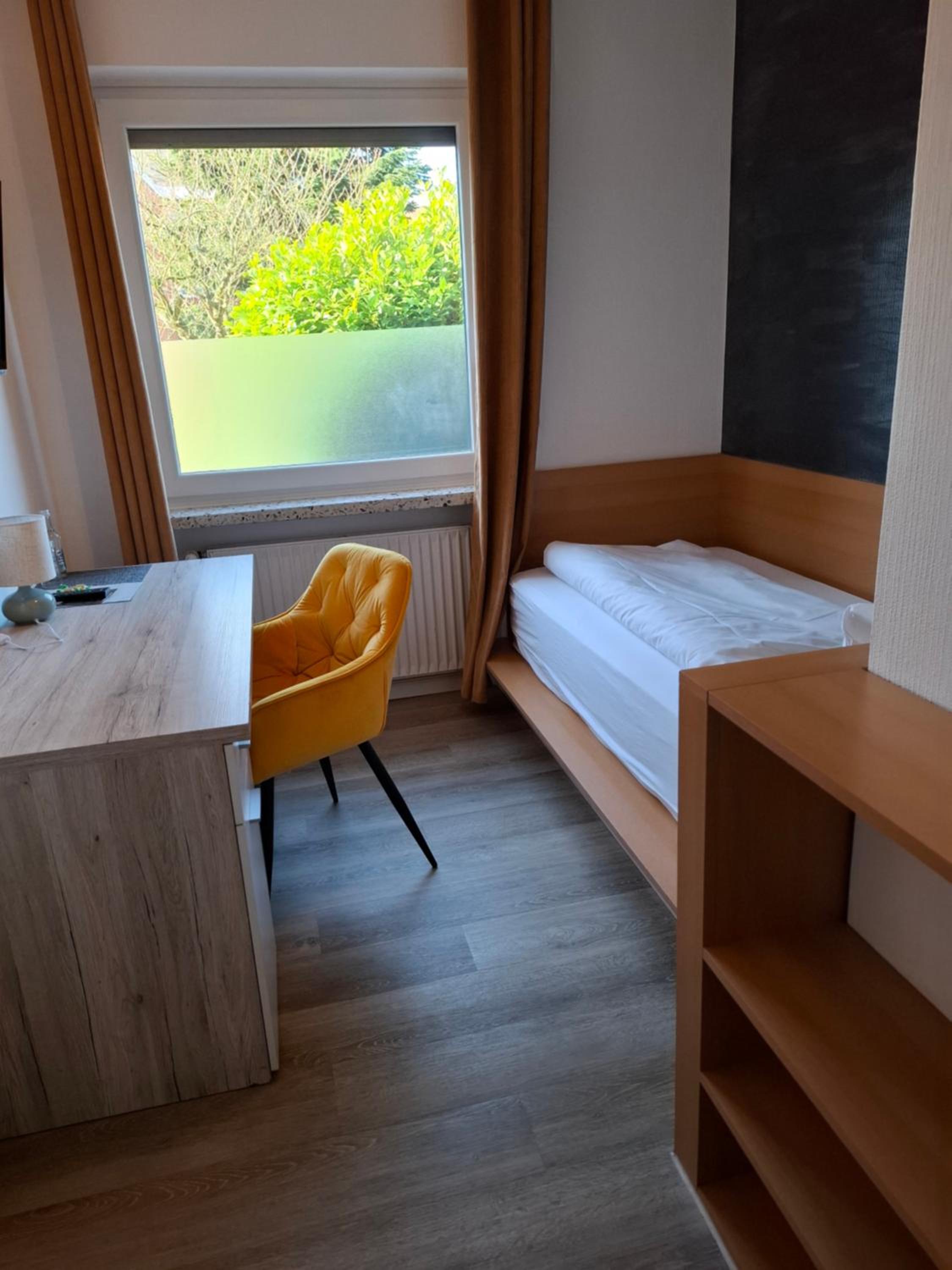 Standard Single Room