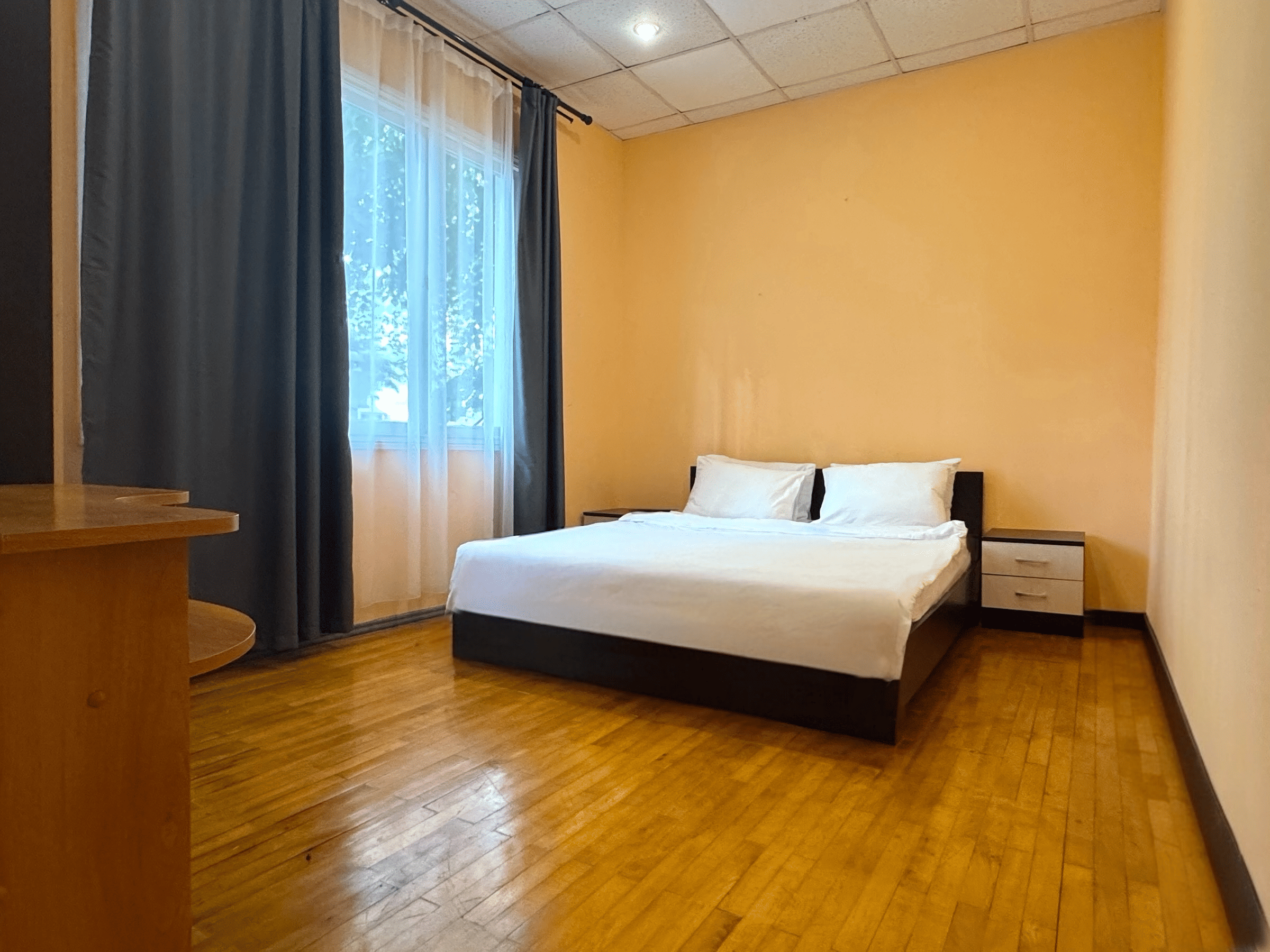 Апартаменты 3-х комнатные с кухней