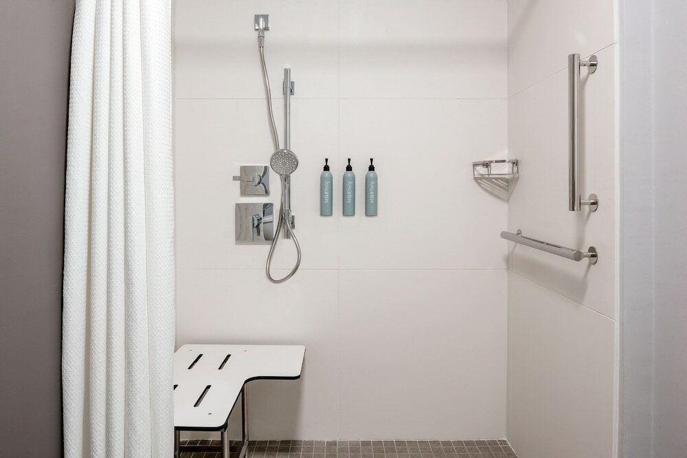Room, 2 Queen Beds (Hearing Accessible)