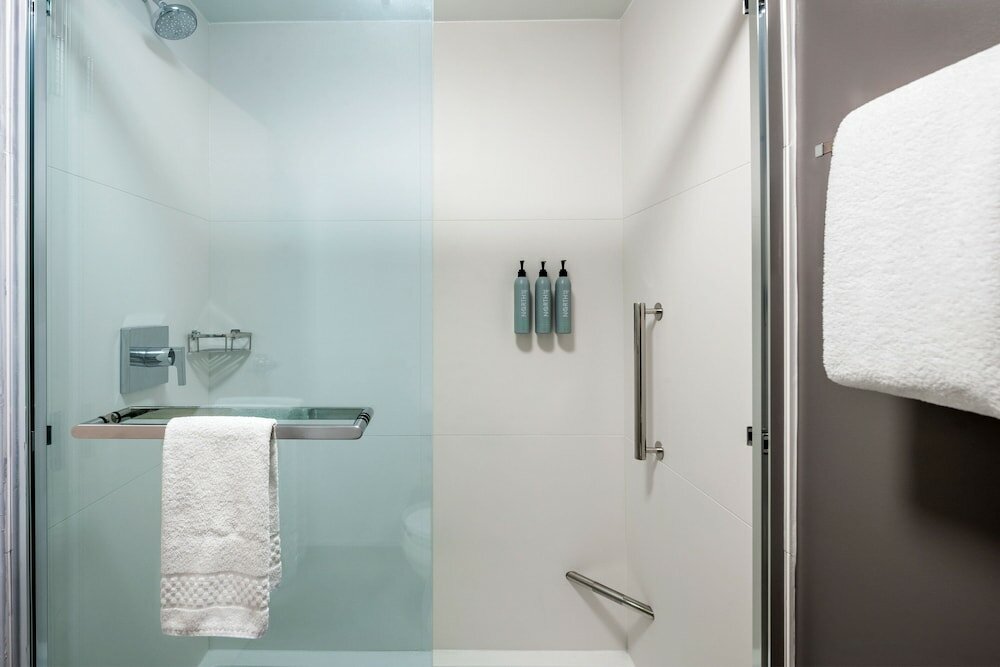 Room, 2 Queen Beds (Mobility Accessible, Tub)