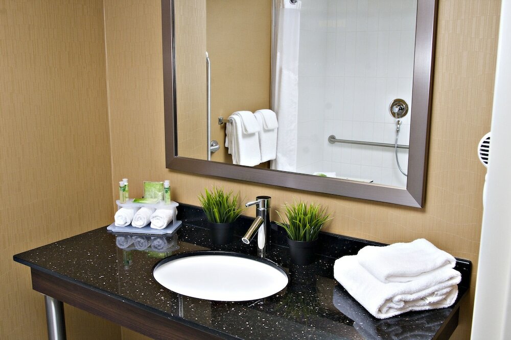 Suite, Multiple Beds