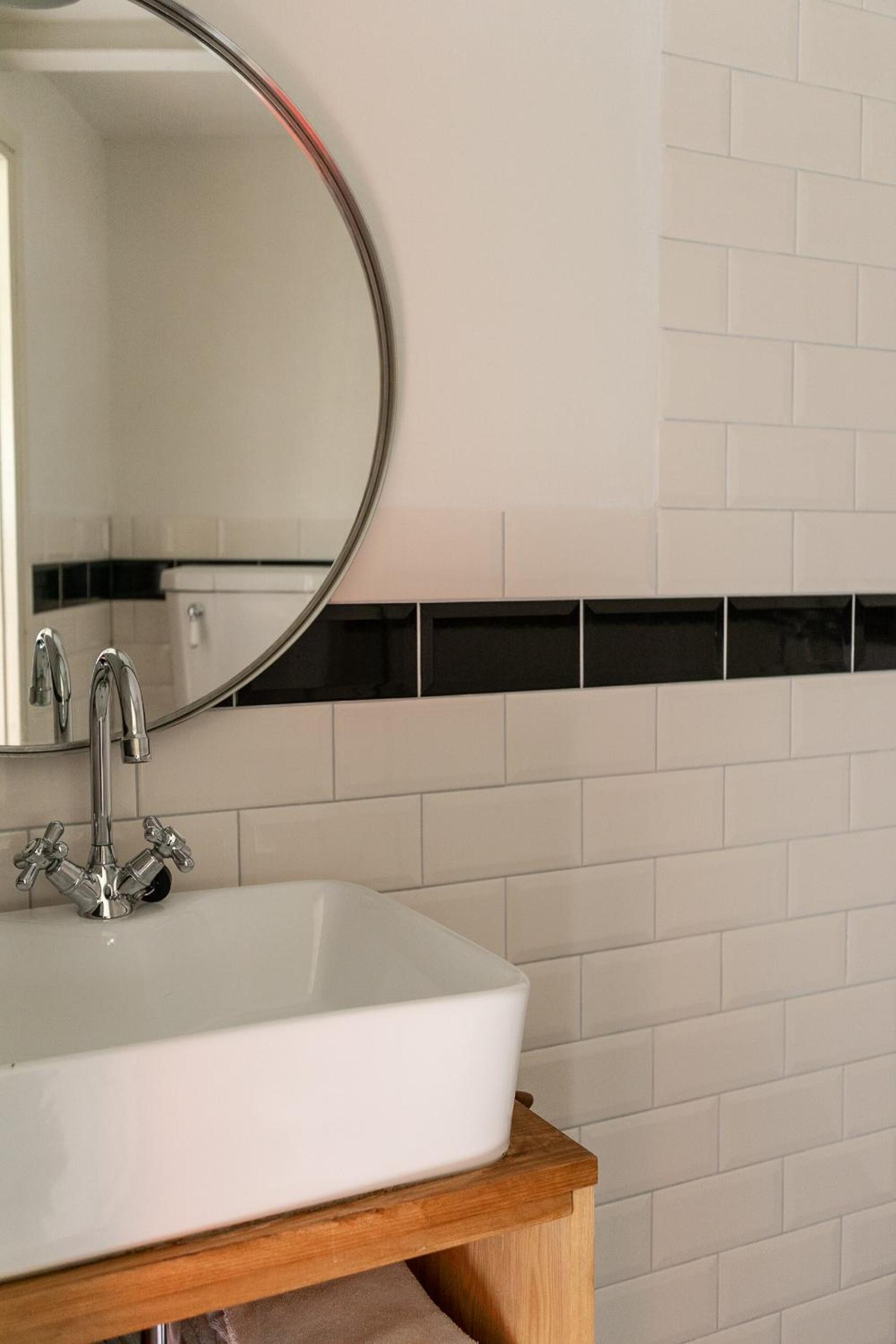 One-Bedroom Apartment with Terrace