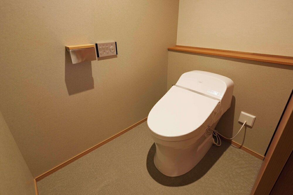 Superior Twin Room, Non Smoking, Bathtub