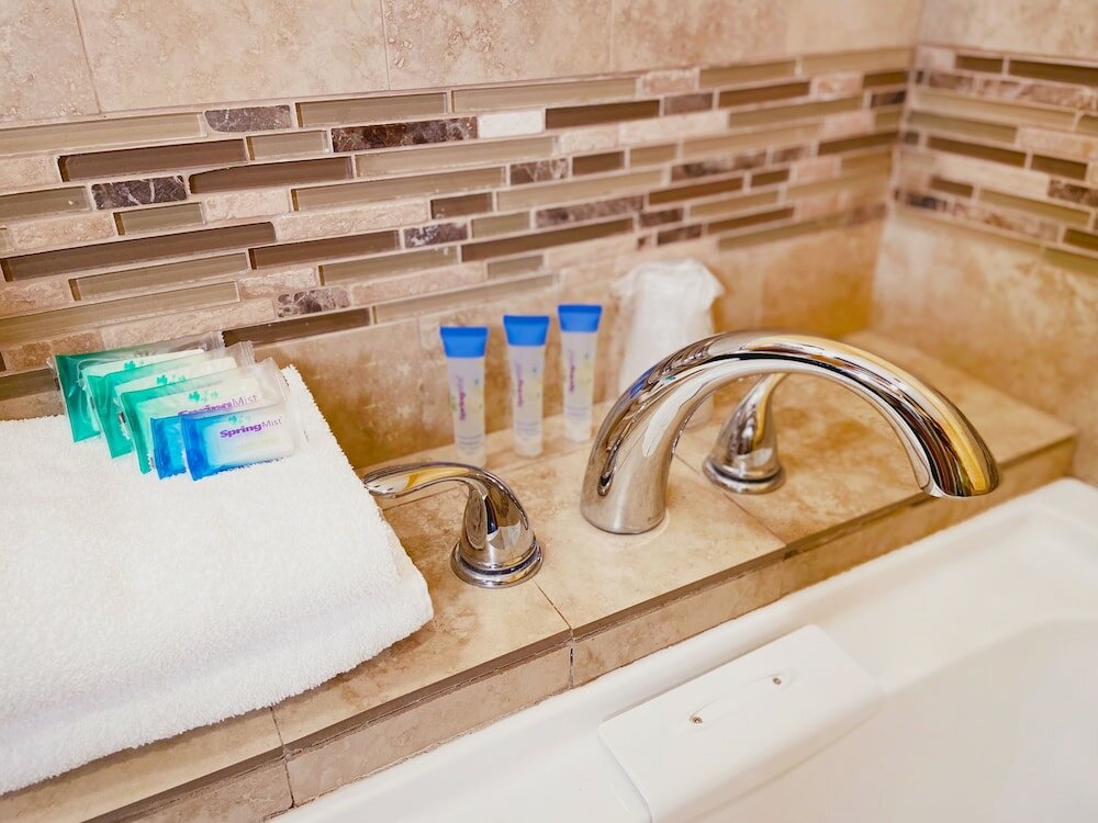 Deluxe Room, Multiple Beds, Non Smoking, Refrigerator & Microwave