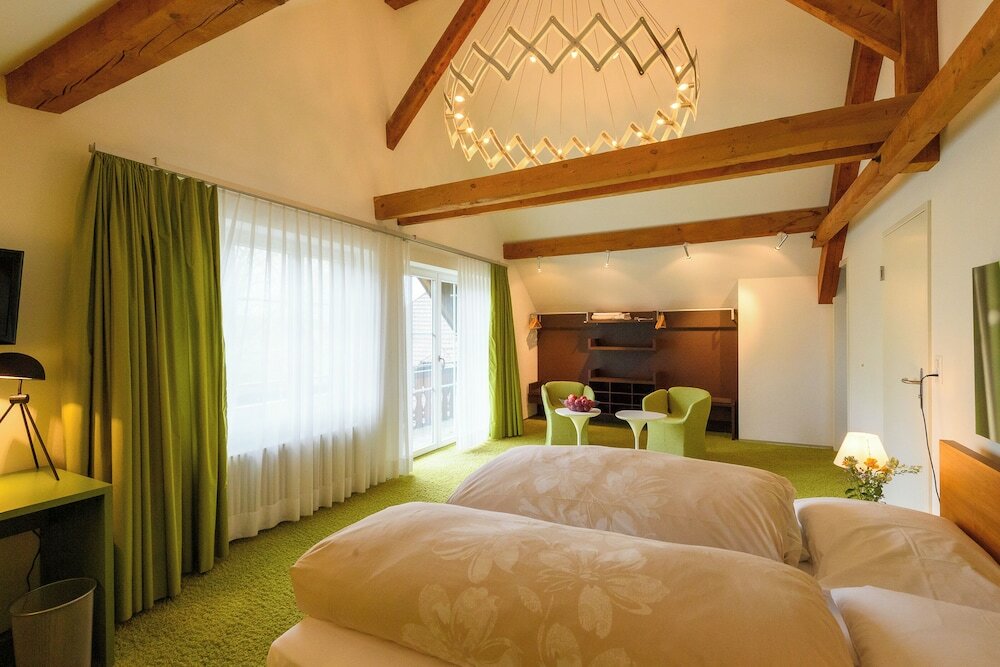 Junior Studio Suite, Garden View