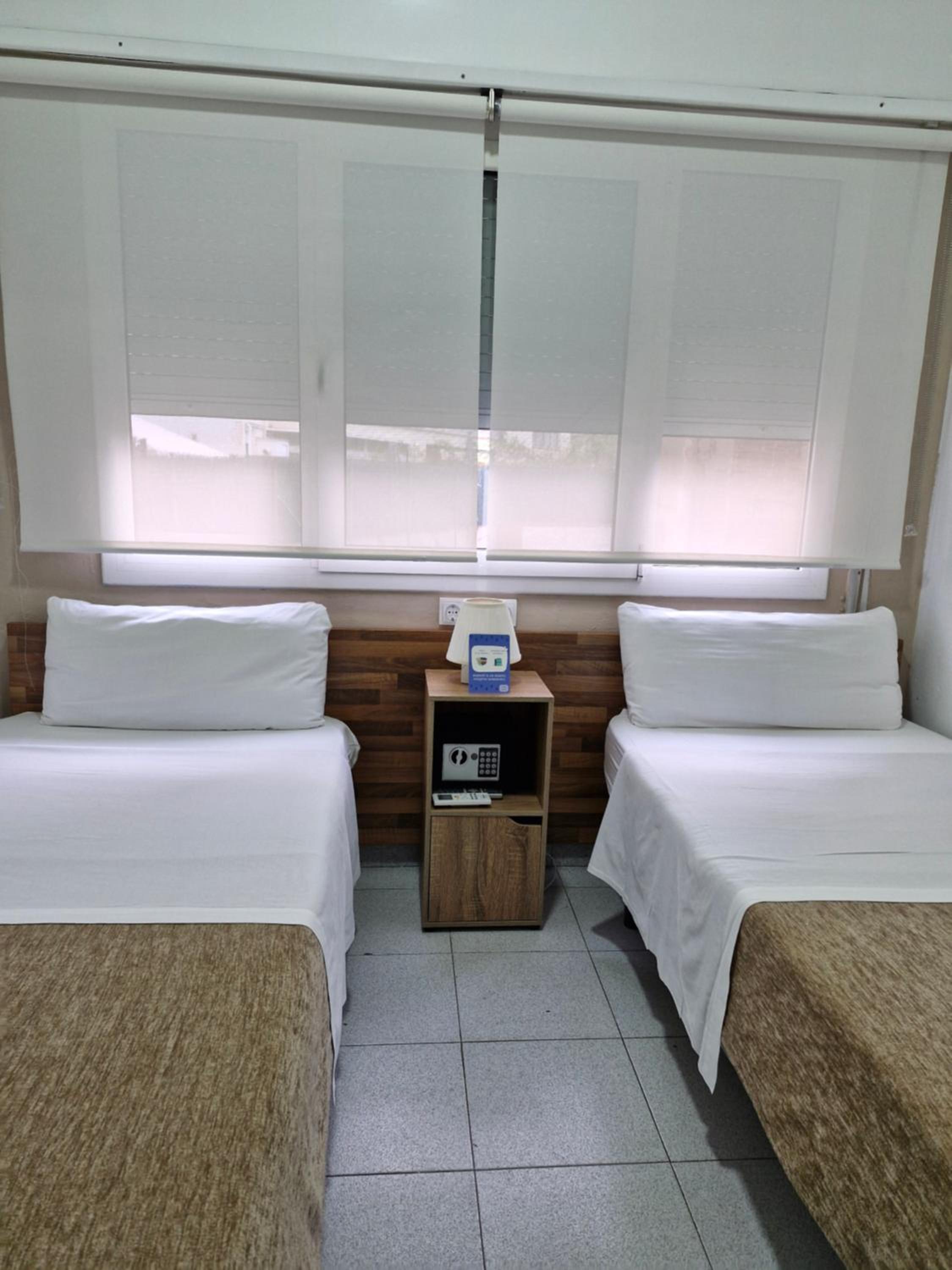 Twin Room with Private Bathroom