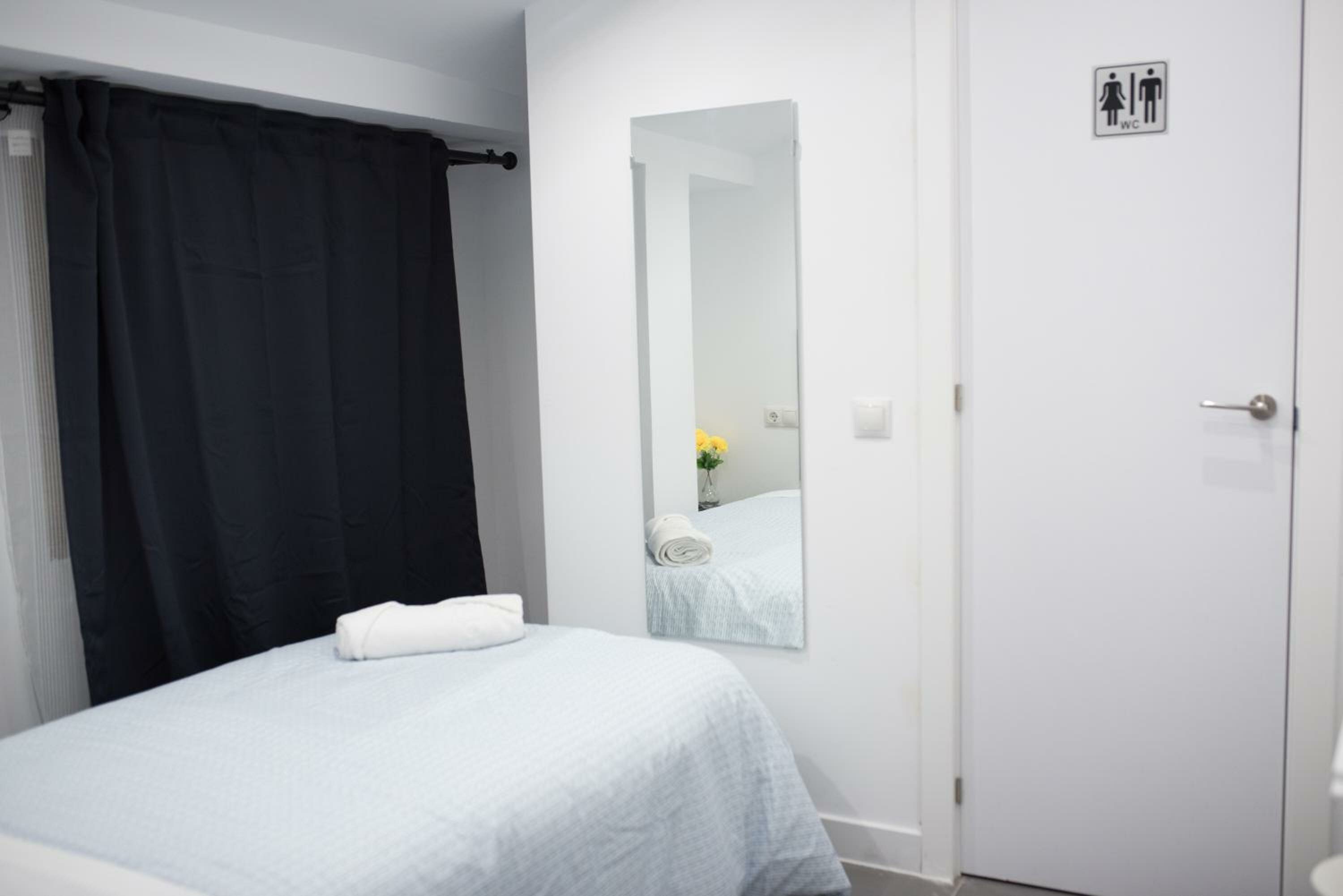 Single Room with Private Bathroom