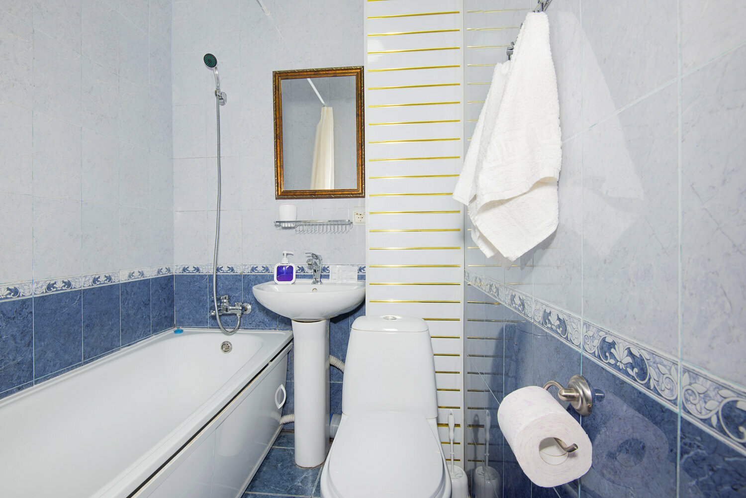 Двухместный номер Де Люкс 203