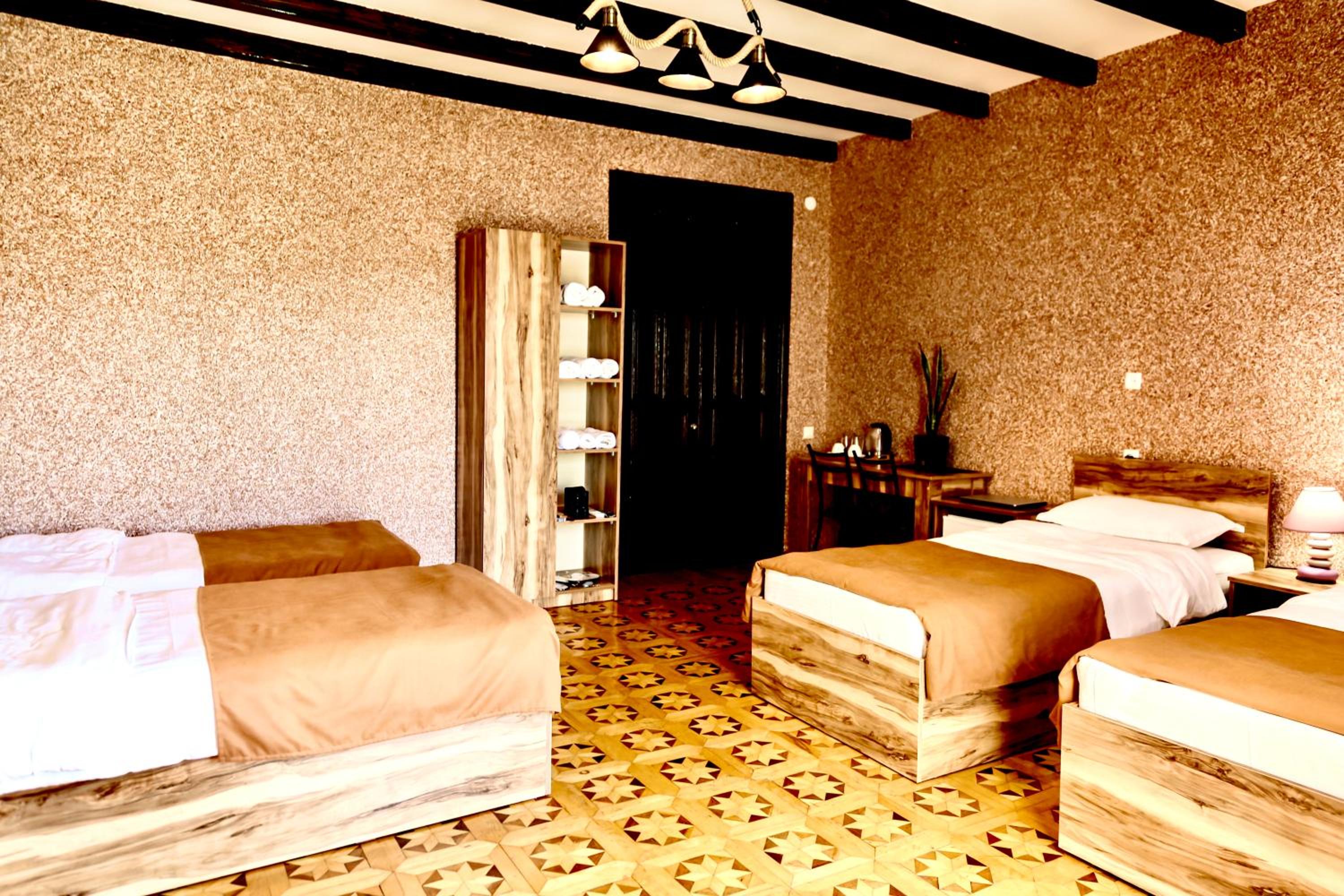 Quadruple Room with Mountain View