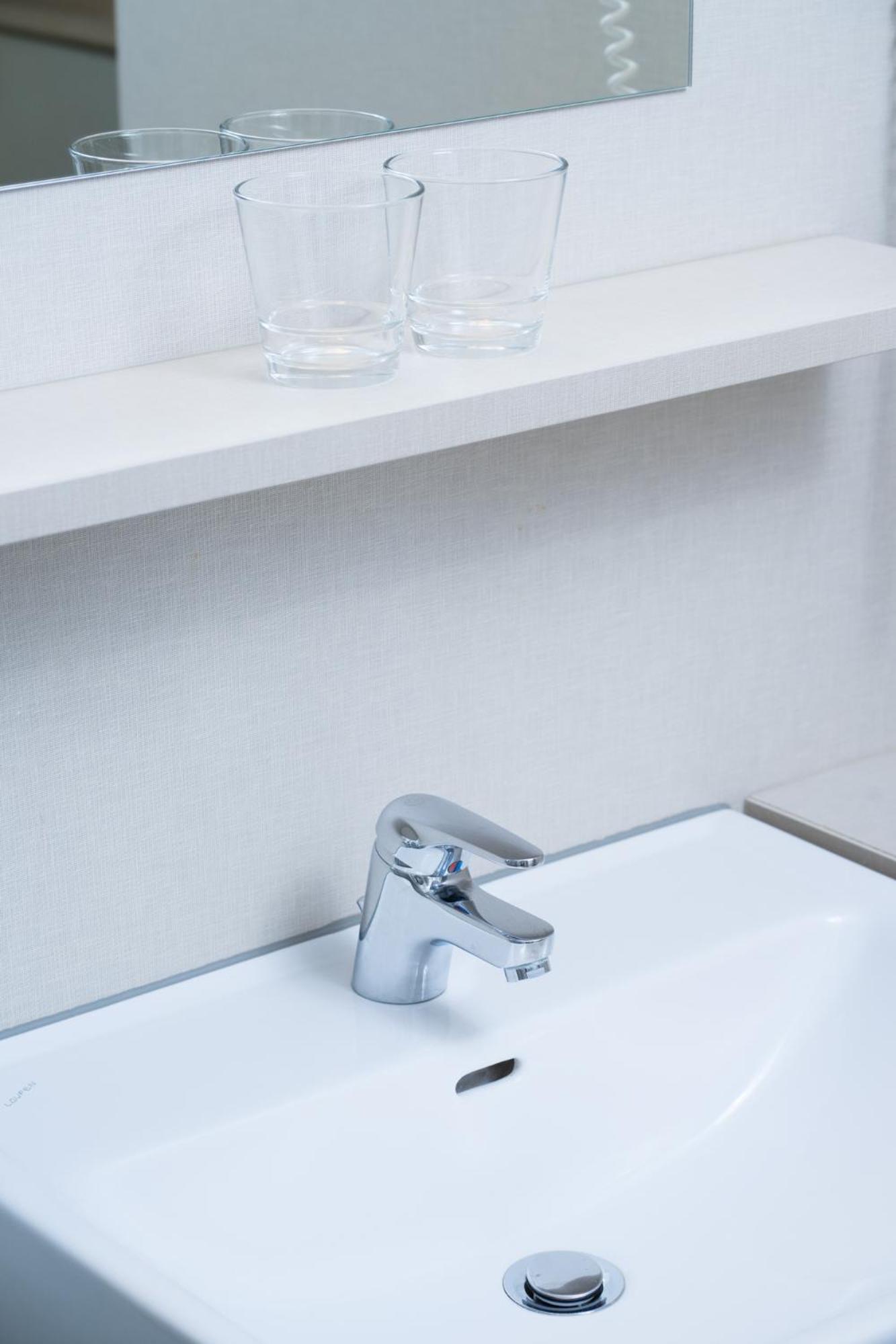 Comfort room with Kitchenette