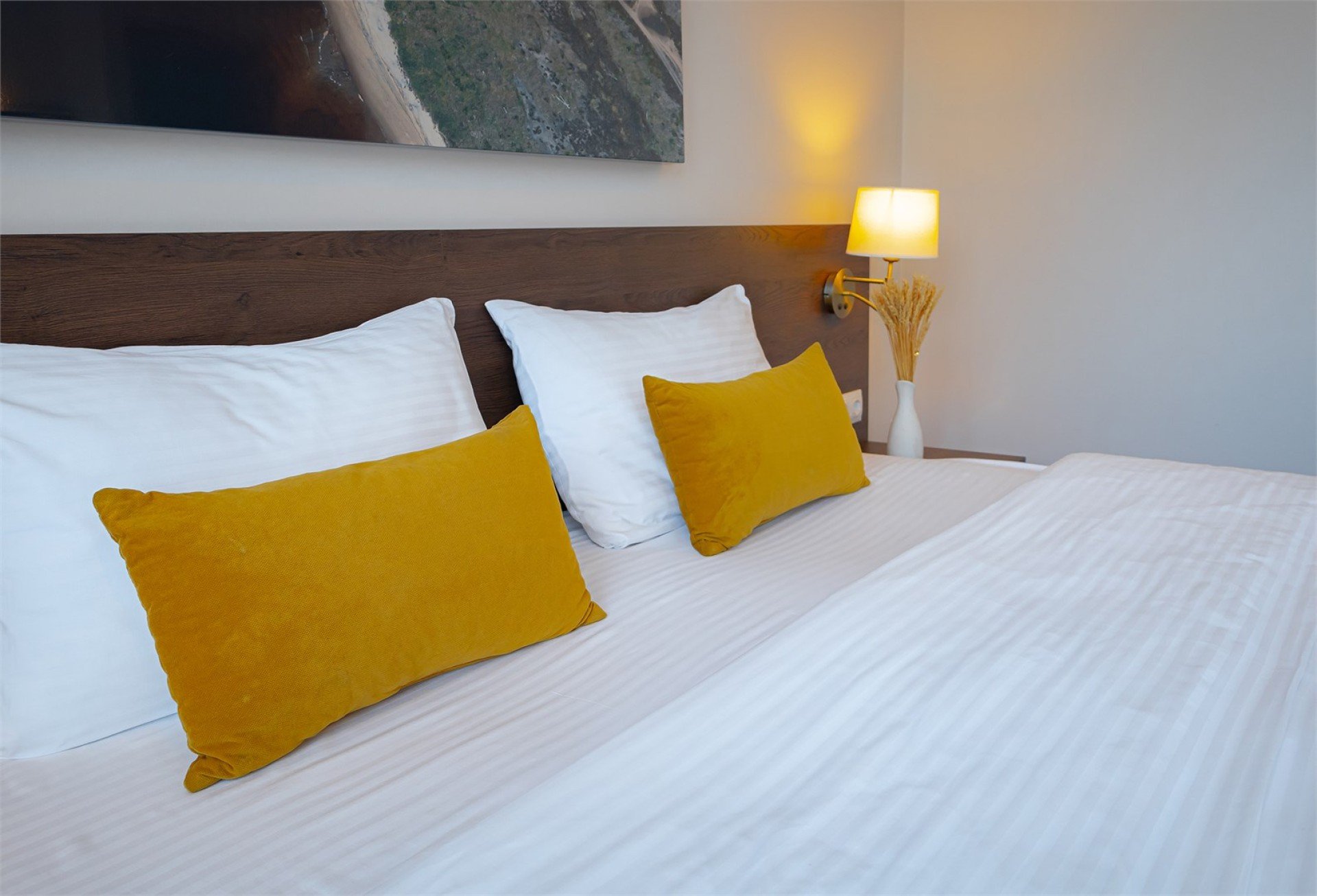 КОМФОРТ ДВУХМЕСТНЫЙ С КРЕСЛОМ (второй корпус)