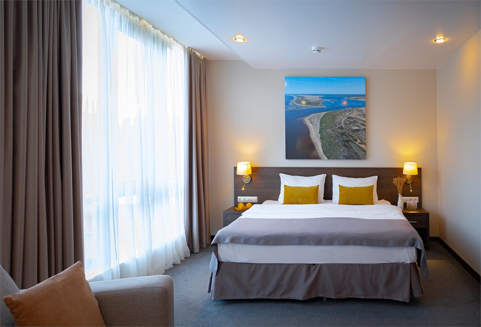 КОМФОРТ ДВУХМЕСТНЫЙ С КРЕСЛОМ (второй корпус)