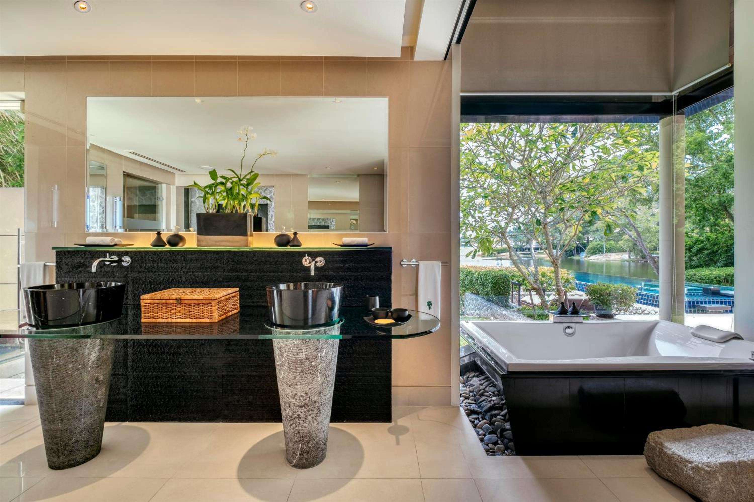 One-Bedroom Villa with Private Double Pool