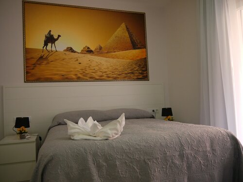 Comfort Double Room, Balcony, City View (Piramids of Giza) в Maravillas del Mundo