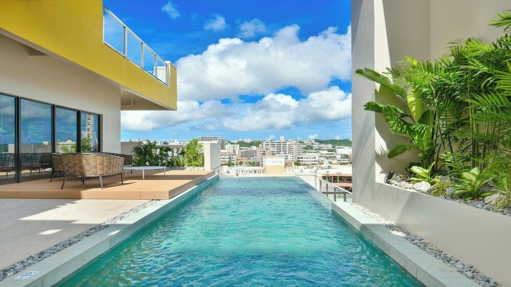 Gold Suite Room with three extra beds(for 5 persons) with Private Pool |Premier Wing|