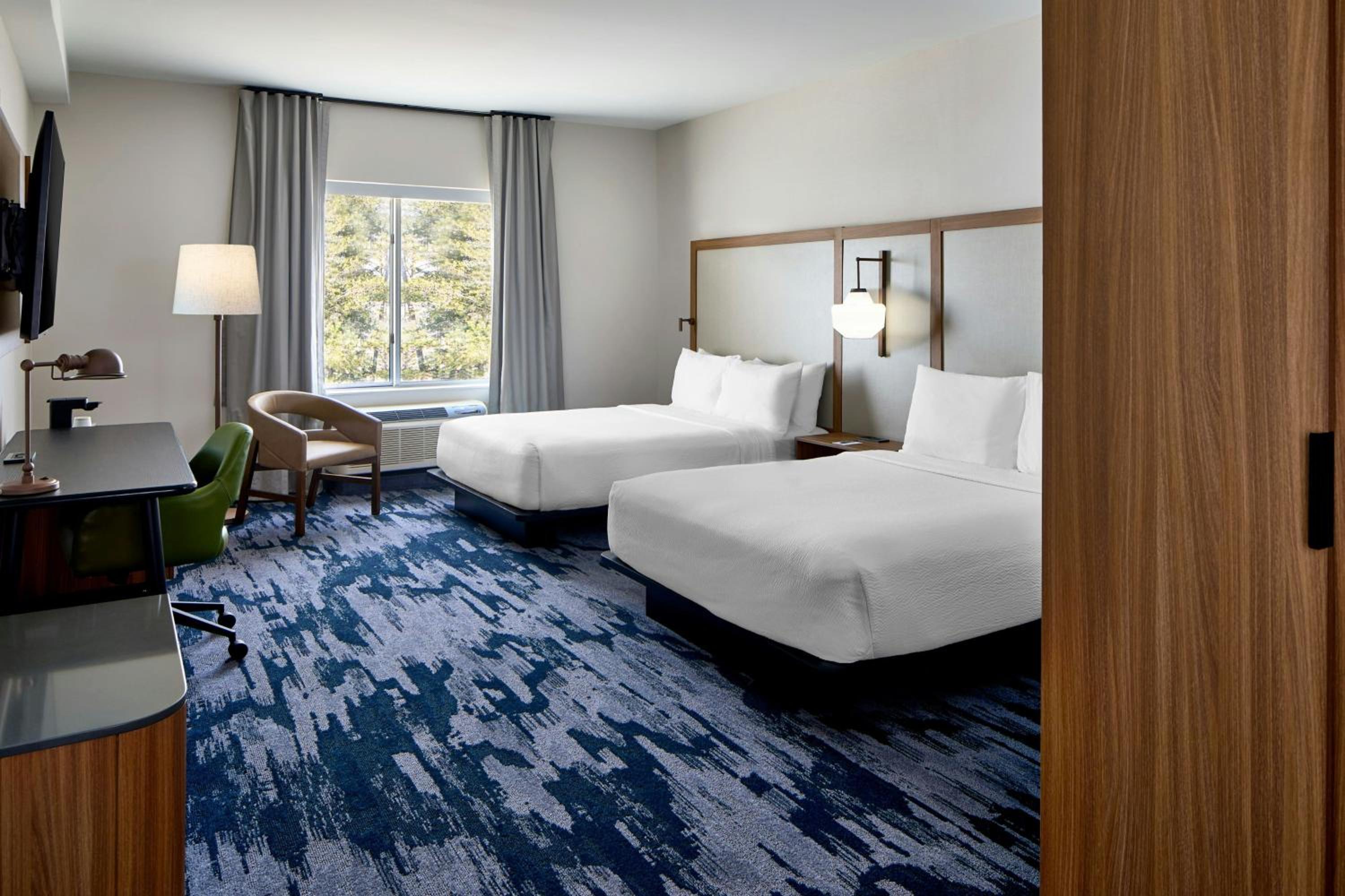 Standard Queen Room with Two Queen Beds