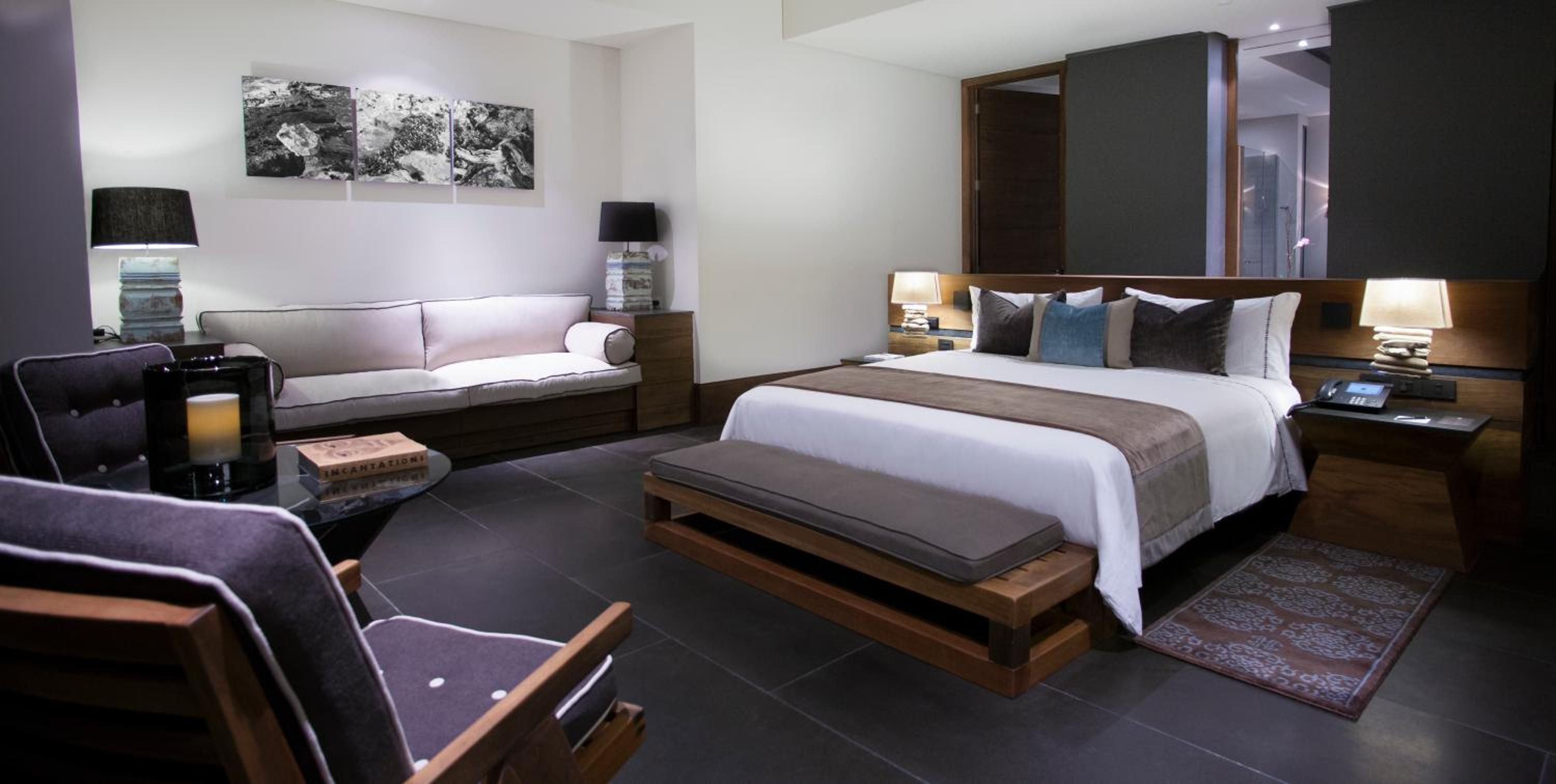 Junior Suite with Garden View