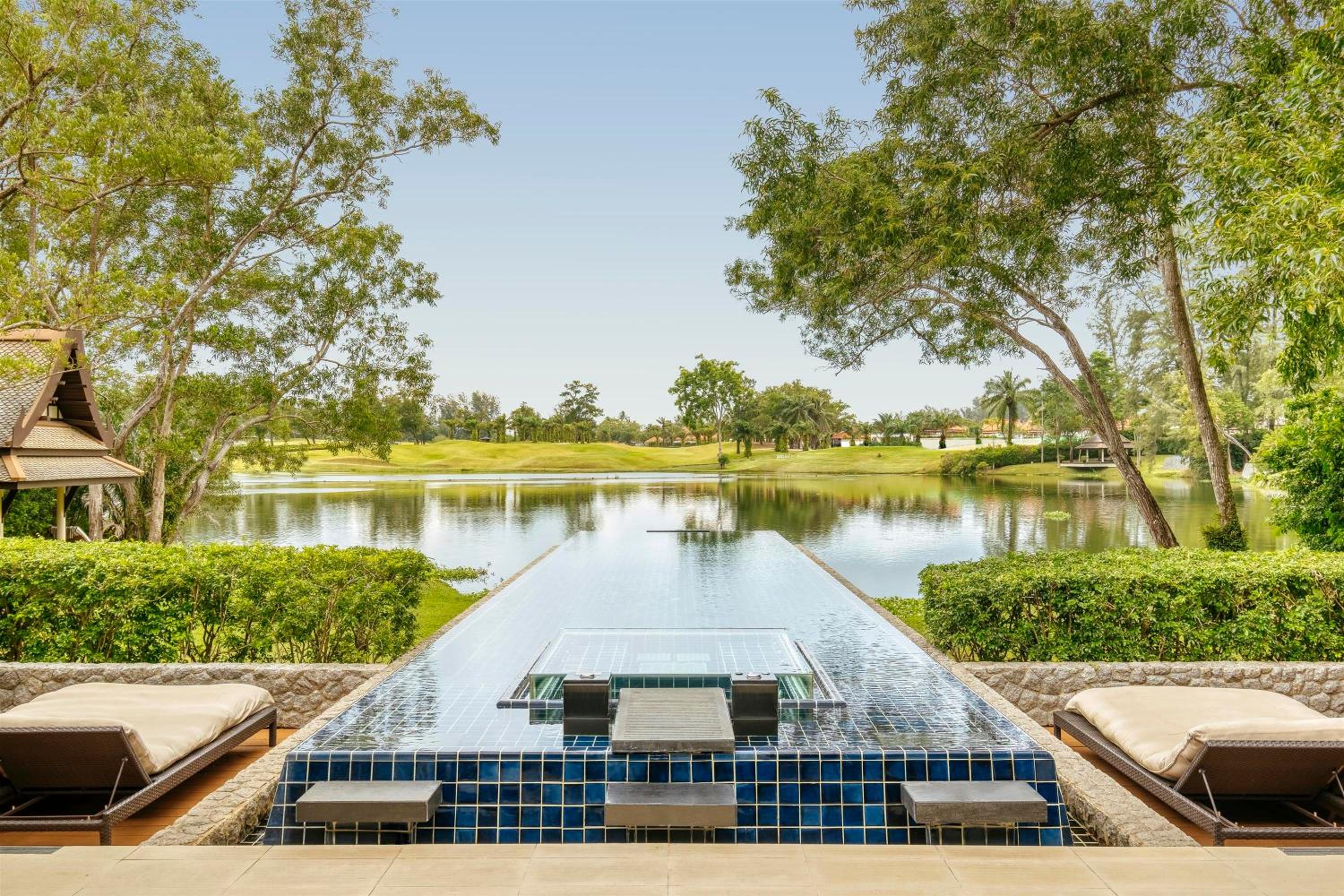 One-Bedroom Villa with Private Double Pool