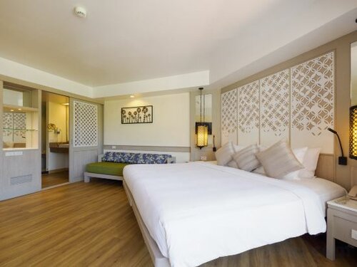Deluxe Room(Bhuri Wing) в Katathani Phuket Beach Resort