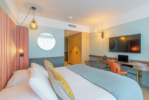 Comfort room without spa access в Golden Tulip Aix les Bains