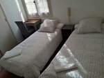 Стандартный двухместный номер с 2 односпальными кроватями (Shower in the room and wc outside) в Hotel Belle Meuniere
