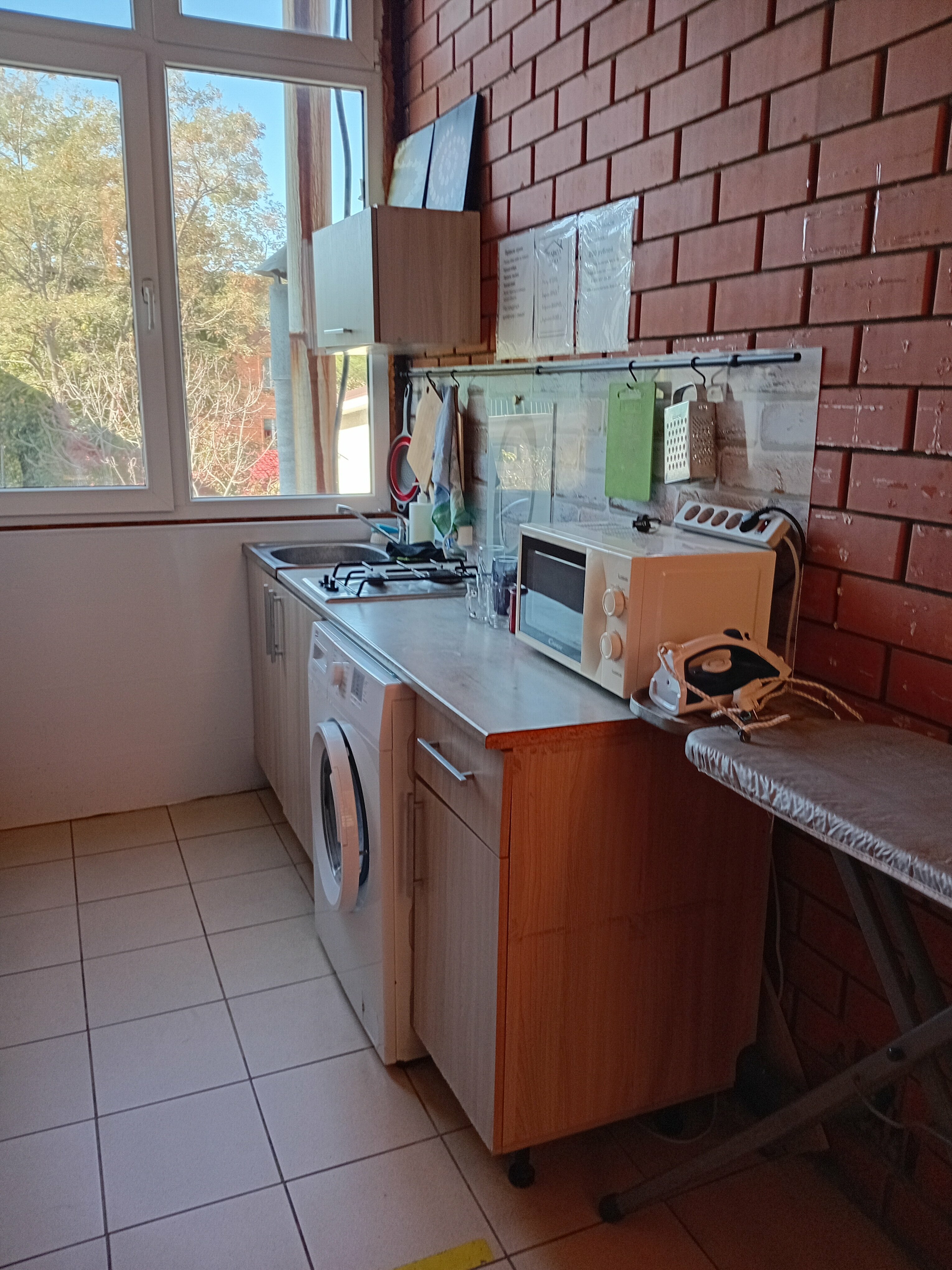 Трехместный номер с видом на горы