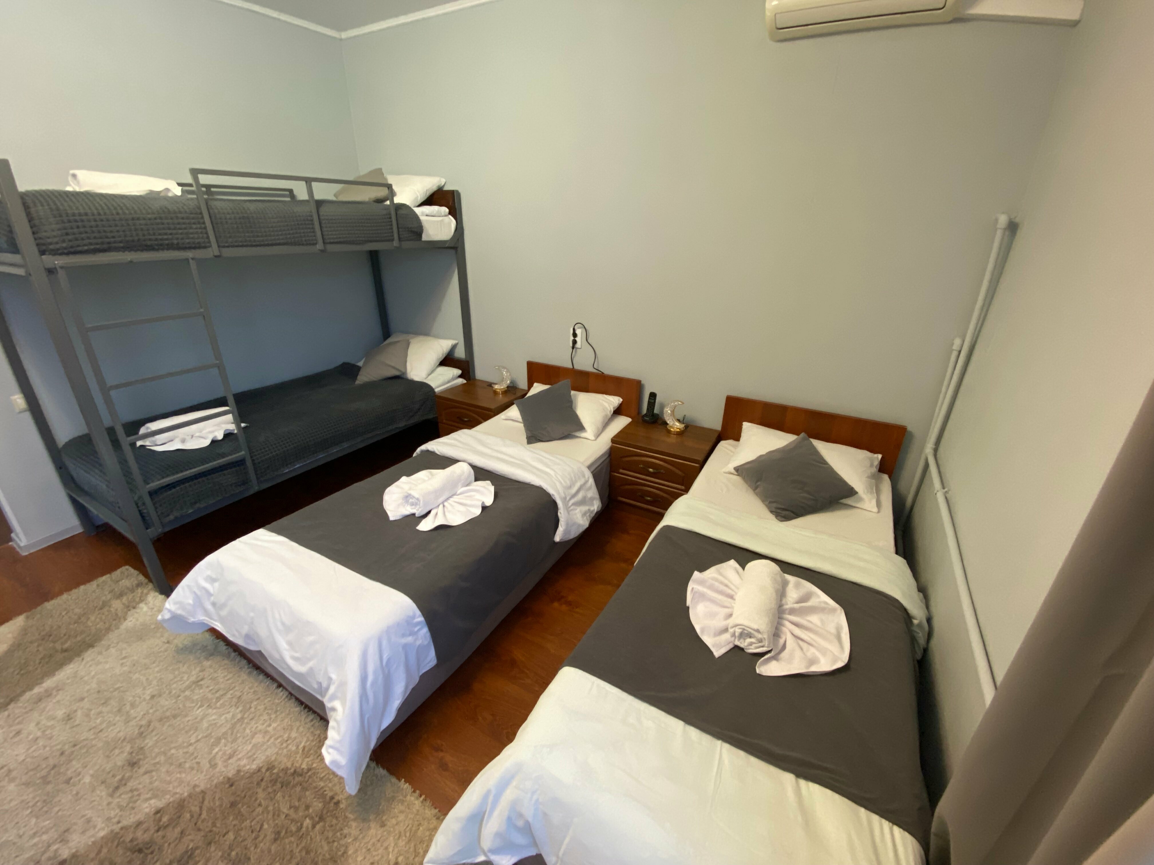 Двухуровневый четырехместный номер