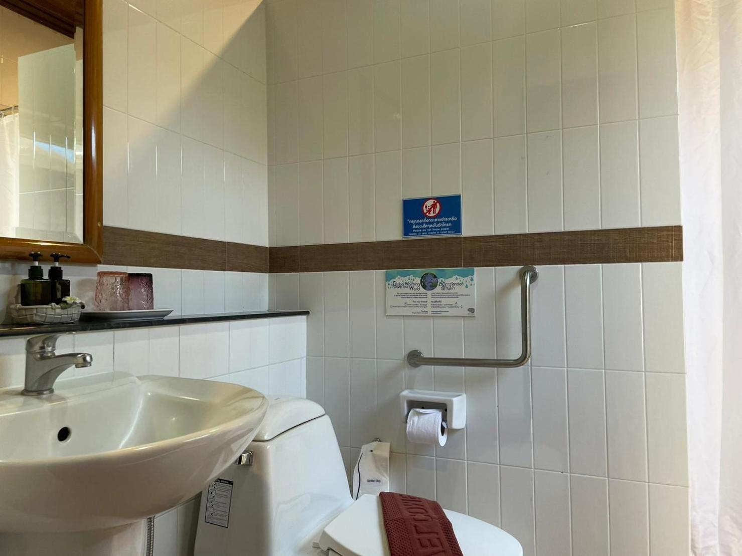 Deluxe Villa Pool Side