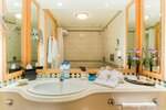 Номер «Делюкс» в Hanoi Daewoo Hotel