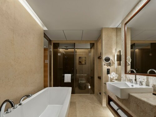 Hilton Deluxe, Улучшенный номер, 2 односпальные кровати в Hilton Shanghai Hongqiao