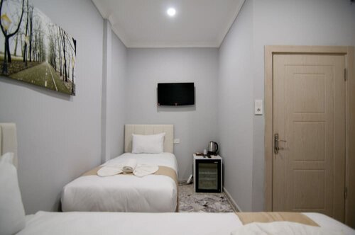 Economy Double Room without Window в İstanbul Palace Hotel