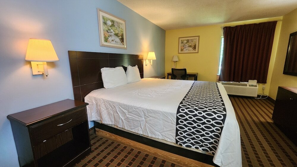 King Bed Non-Smoking