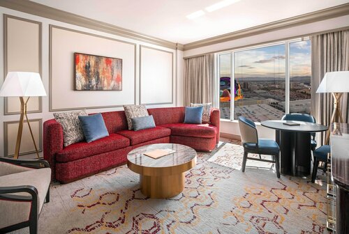 Newly Remodeled Luxury King Suite Sphere View в The Venetian Resort Las Vegas
