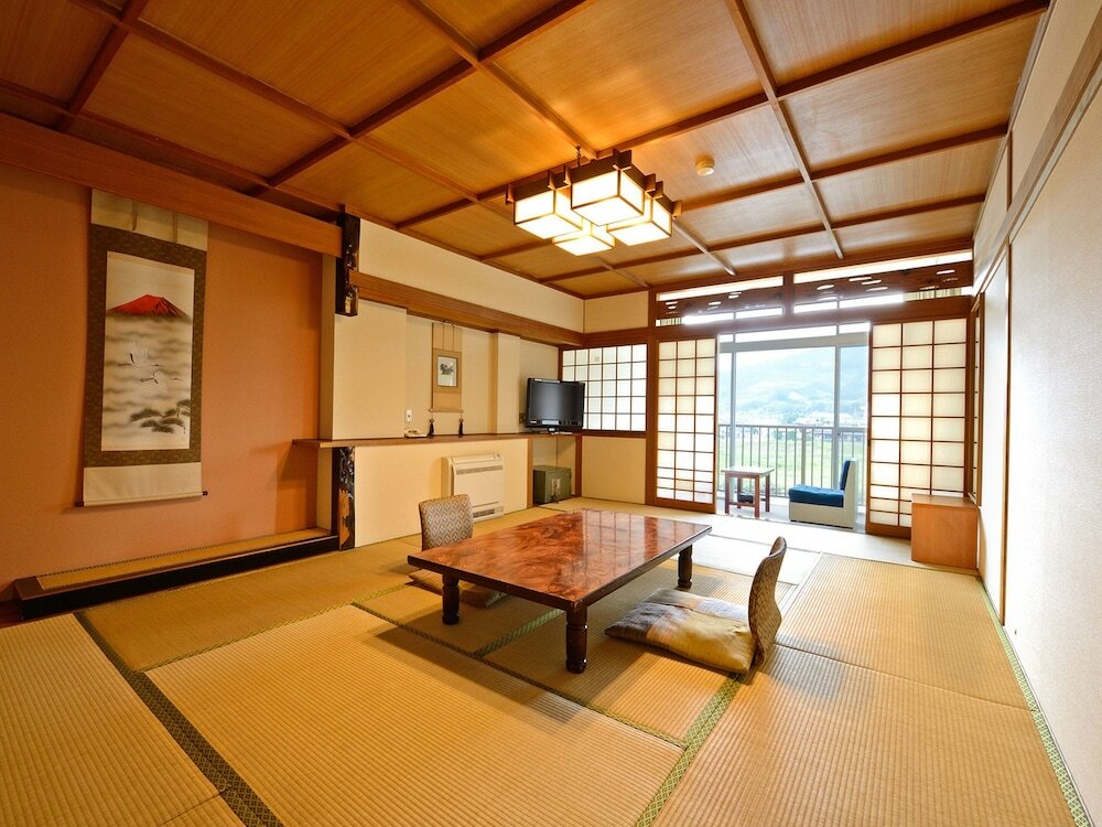 Japanese Style Room for 4-5 adults