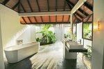 Water Bungalow with Pool в Velassaru Maldives